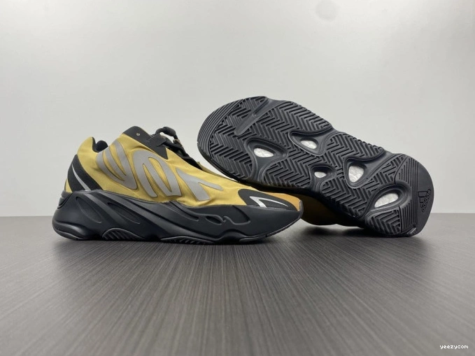 Boost Flux' MNVN GZ0717 'Honey 700 Yeezy 0917